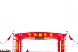选角名单公布时间差封面，名单表格与日历格